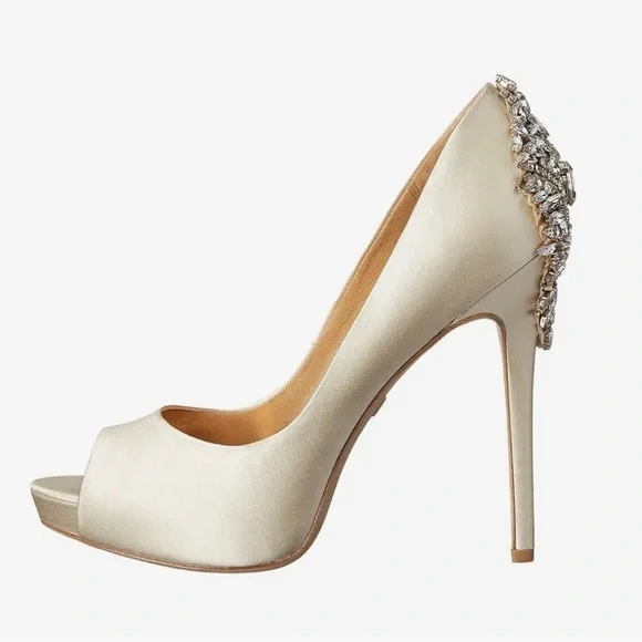 Badgley Mischka Kiara Peep Toe Platform Heel in Ivory Satin NIB - Picture 7 of 8
